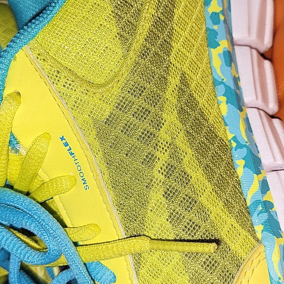 SALE💖Reebok SmoothFlex size 8 - Picture 3 of 6